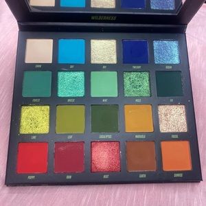 Beauty Bay Wilderness Eyeshadow Palette